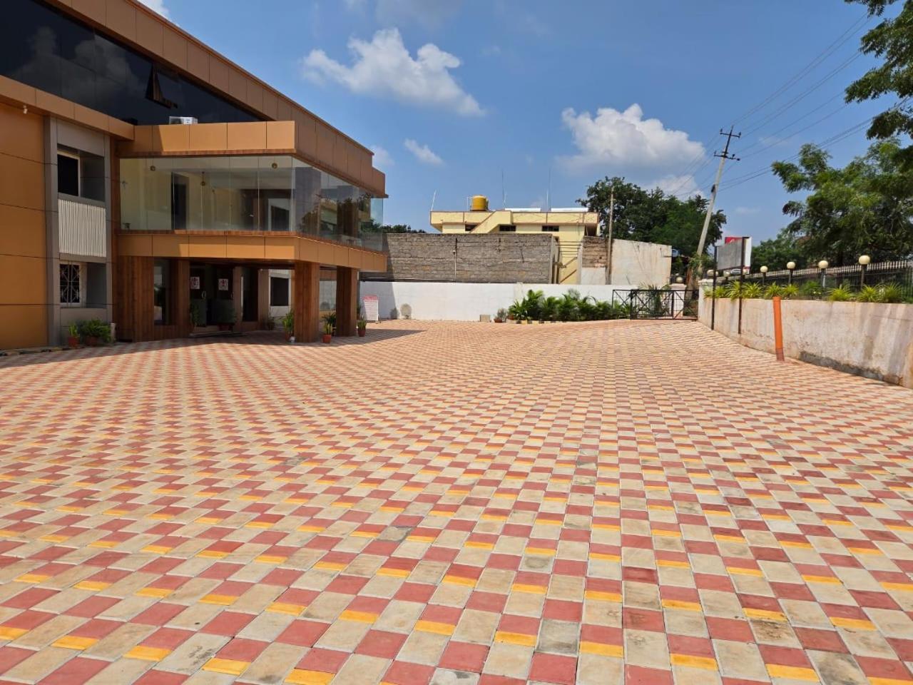 Hotel Badami Court Exterior foto